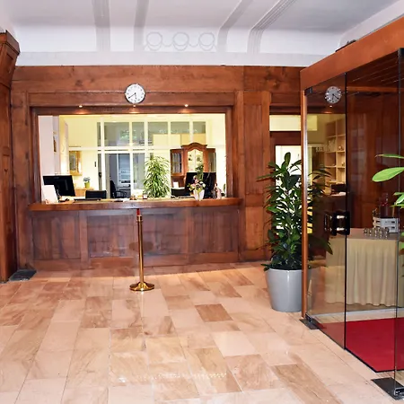 Hotel Badehof-2